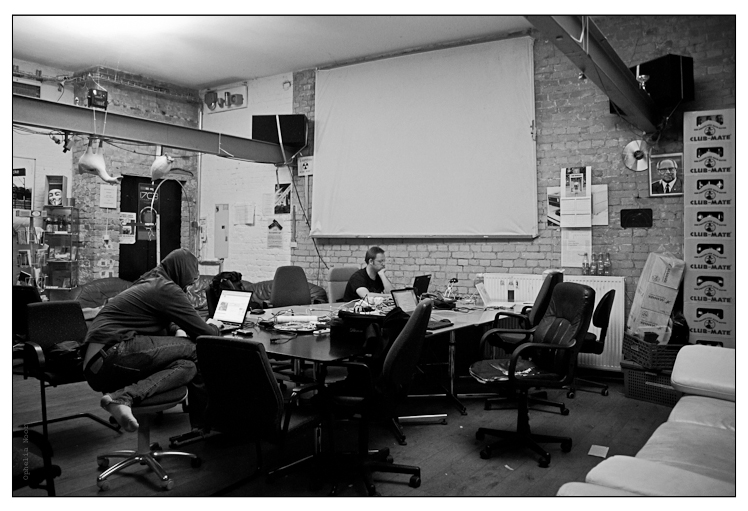 ccc-chaos-room-berlin-ophelianoor