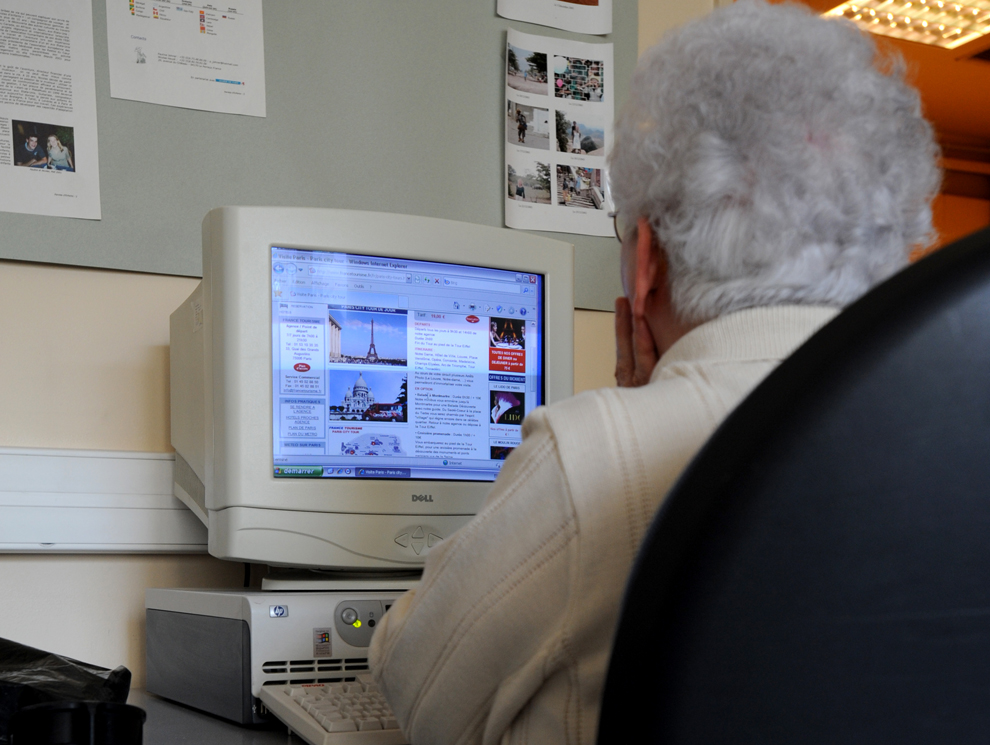 Senior Initiation Internet.