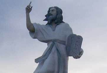 Et le Saint IPad fut. Photo CC Flickr djcasti