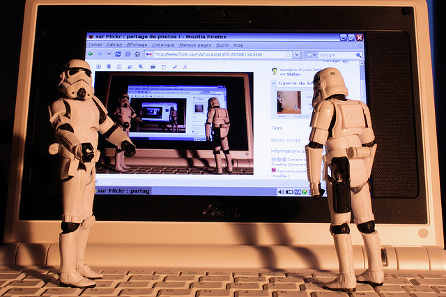 1009StormtroopersWatchinStormtroopers