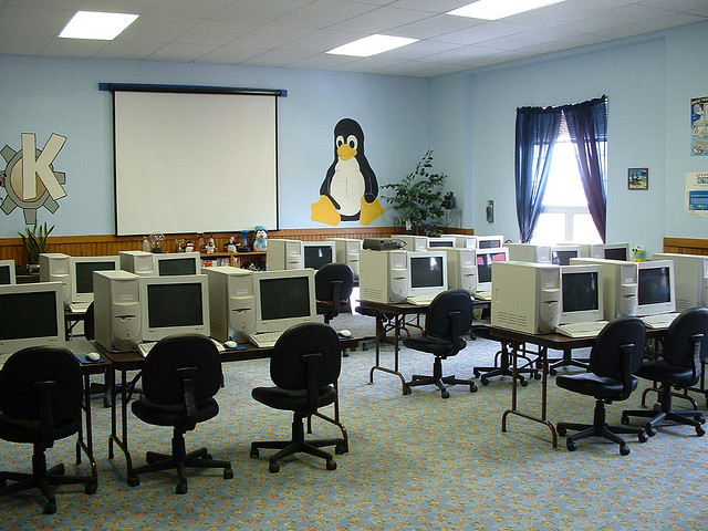 749300760_2f7b1f5ccb_z