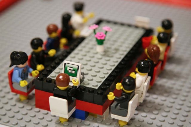 lego-meeting
