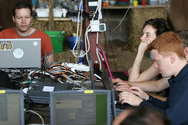 Digital journalist 640x480