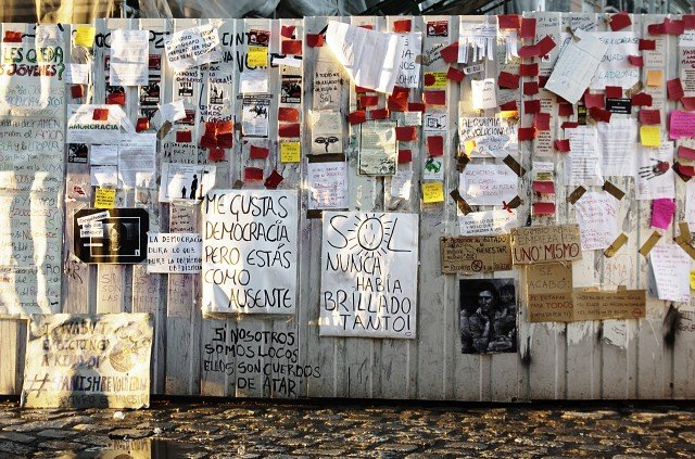 Mur_dAffiches_001_CLR copy