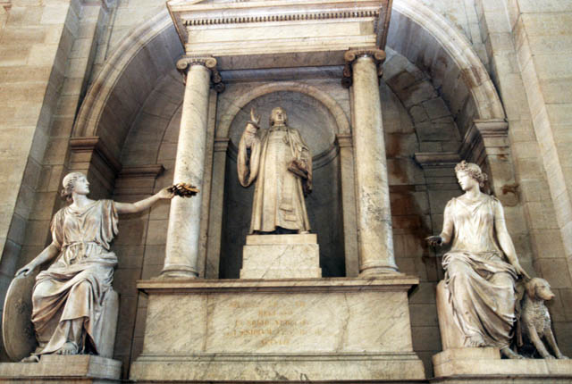 owni-Statues-dans-le-palais-de-justice-de-Paris-©-Jerome-E-Conquy-Picturetank-2-owni-article-proces-hicheur