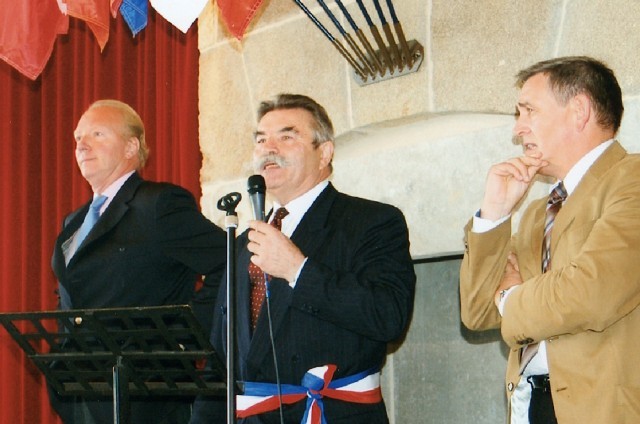 remise-medaille-merite-hortefeux-astruc-montpeyroux