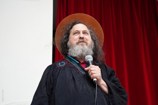 richard-stallman-conference-mutinerie-owni-ophelia-noor-2012-3028