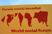 “L’industrie de l’aide” entrave l’émancipation