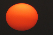 Sous deux soleils exactement